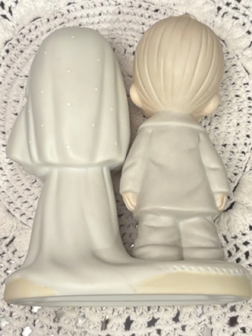 Wedding Precious Moments Couple Figurine: White, Gray, Cream & Pink